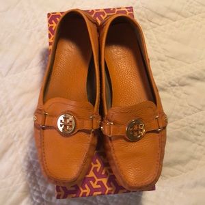 COPY - ToryBurch Harrison Driver loafer- color tangerine